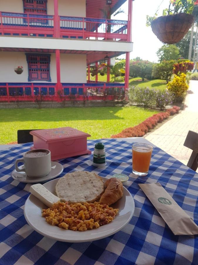 Hotel Arrayanes Del Quindio Montenegro Bagian luar foto