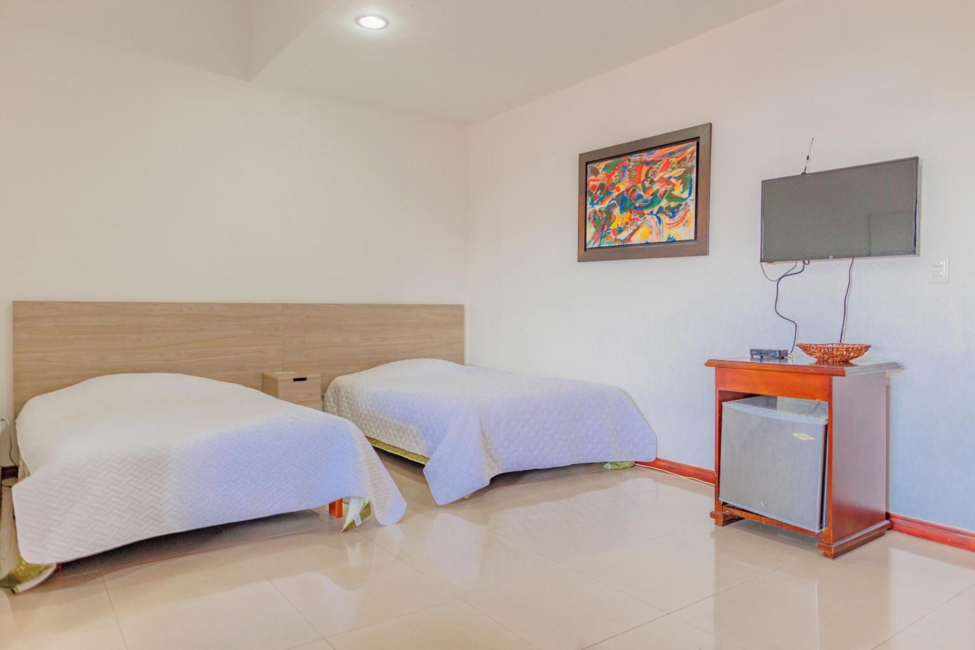 Hotel Arrayanes Del Quindio Montenegro Bagian luar foto