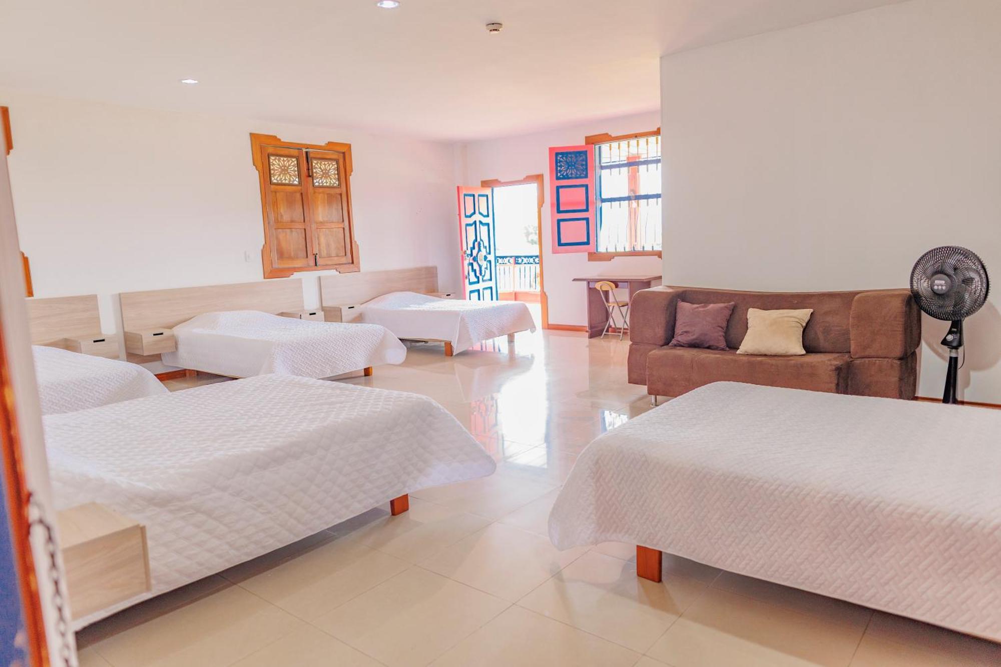 Hotel Arrayanes Del Quindio Montenegro Bagian luar foto