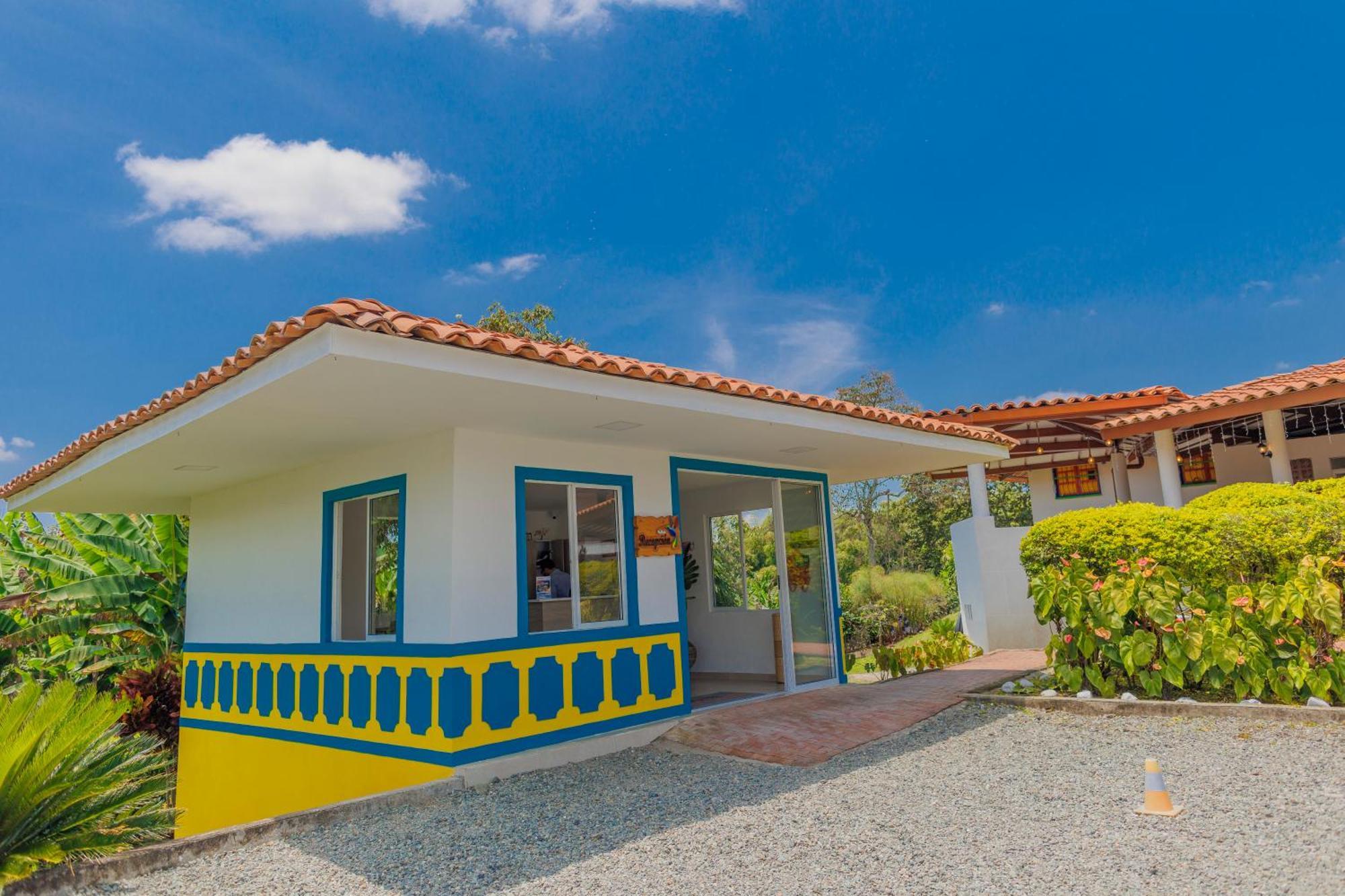 Hotel Arrayanes Del Quindio Montenegro Bagian luar foto